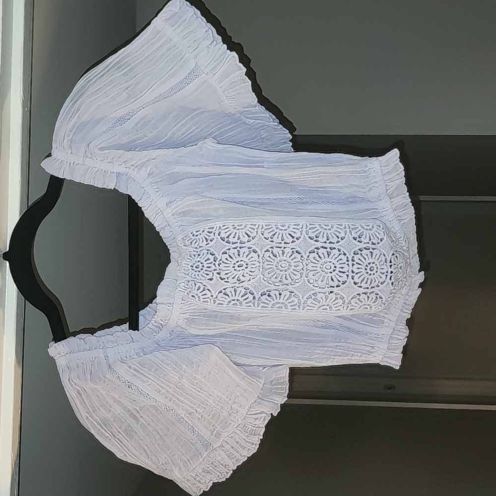 Guess Off-The-Shoulder Lace Front Top - Lavender